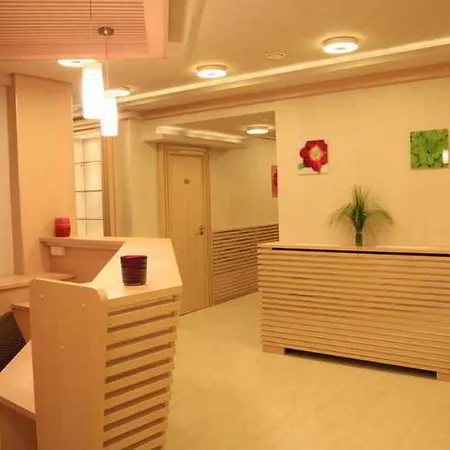 Aqua View Boutique Hotell 4*